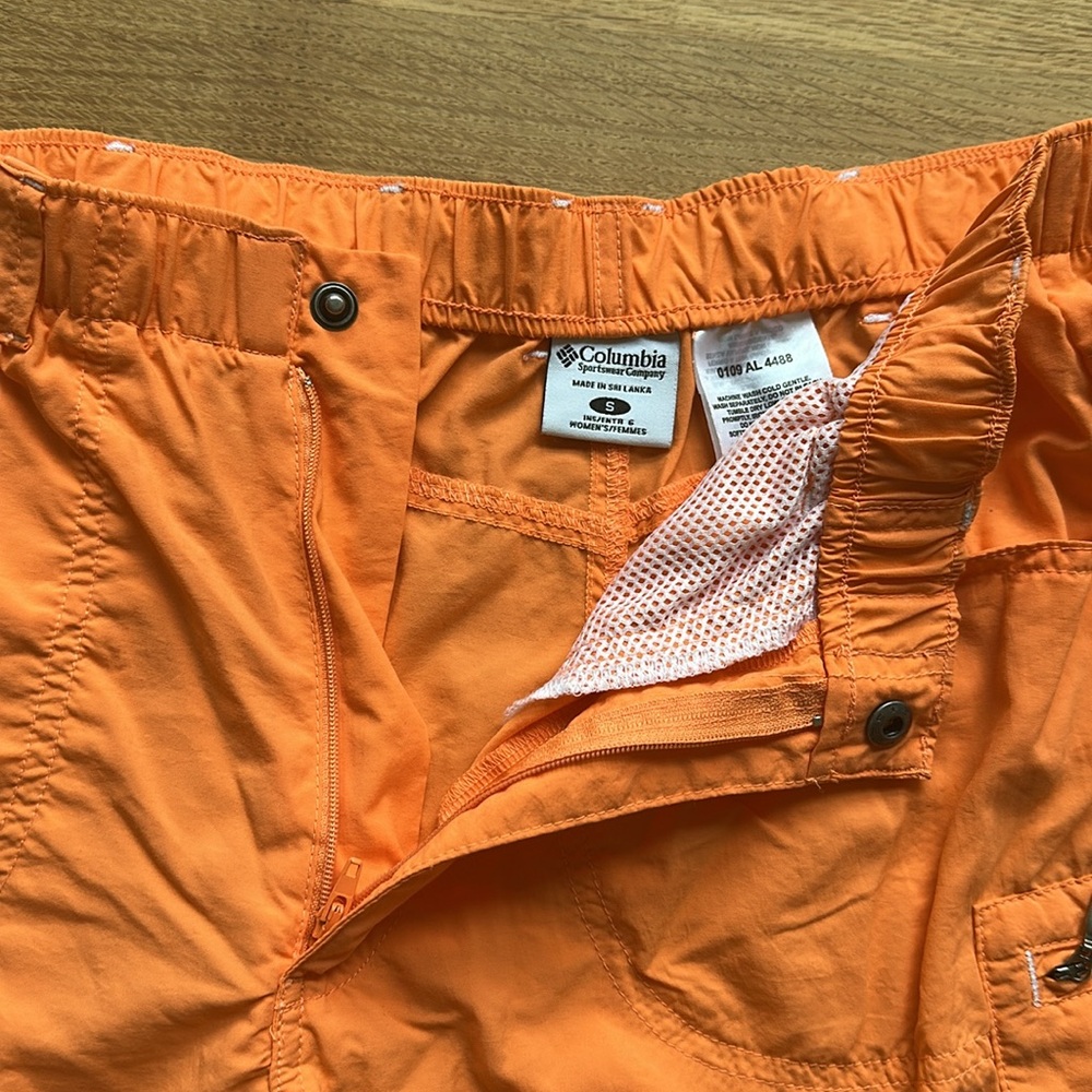 Columbia Women’s Hiking Shorts - Picture 2 of 6